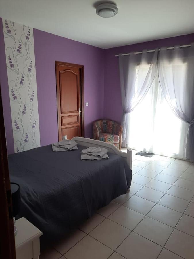 מונטיניאק Chez Papi A Lascaux מראה חיצוני תמונה